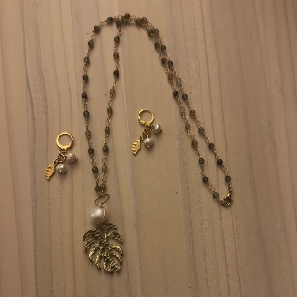 Elegant Gold Plate Leaf Pendant Necklace and Earring Set